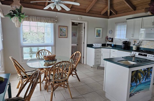 Green Turtle Cay House | Waterfront on White Sound, Private Dock, Beach, Swimming Pool, Solar/Batteries