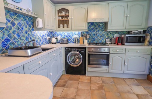 Windermere Cottage | WATERHEAD COTTAGE, with a garden in Troutbeck Bridge