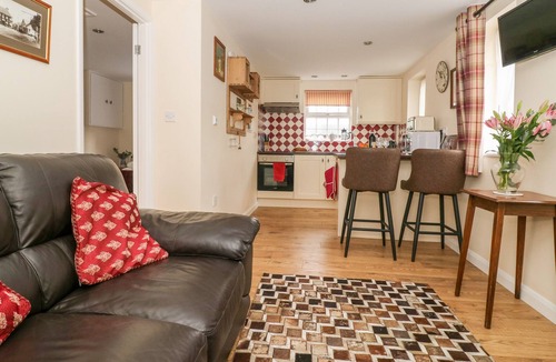 Cottingham Cottage | Wee Woody