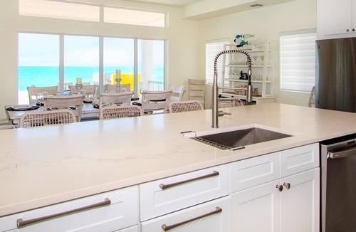 Tar Bay House | Welcome to 2Hoty your Exuma beachfront luxury vacation home