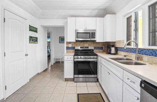 North Palmetto Point House | Welcome to Paradise at Barefoot Beach Villa!