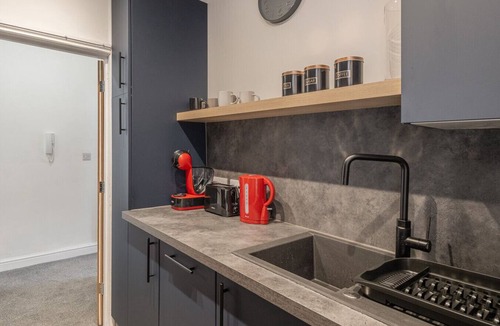 Cheltenham Apartment | Wellesley House - Stunning 2 Bedroom Apartment in Central Cheltenham
