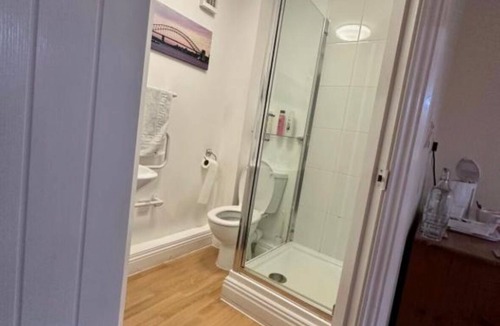 Welbury Apartment | Wellington Studio, Sleeps 2, Pets Ok, Free Parking