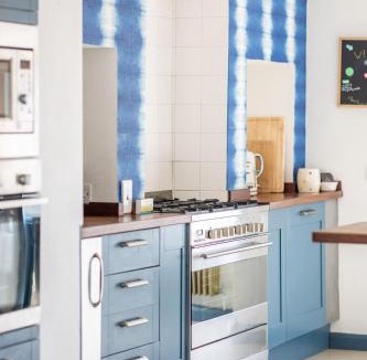 Kirkbymoorside House | WEST END - Beautiful Town House in North Yorkshire Market Town - Sleeping 10