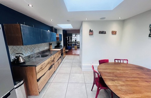 Whitstable House | Westmeads wings. 5 minutes walk to the harbour and close to town and beach