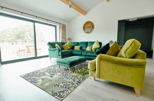 Settle House | Whernside Lodge
