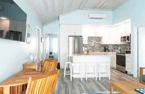 Treasure Cay Cottage | Whispering Palms - Pool View - Ocean Villas 922