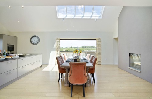 Willersey House | WIllersey Farmhouse, Sleeping 8 people.