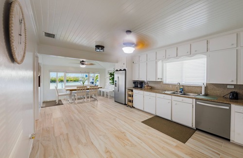 Spanish Wells House | Willie By The Sea/Luxury Waterfront/3 King Suites/Newly Renovated/3.5 Bath