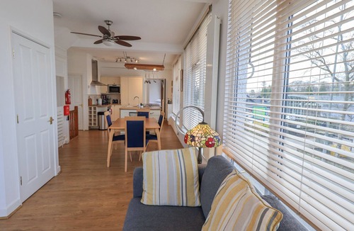 Waterhead Cottage | WINDOWS, family friendly, with a garden in Ambleside