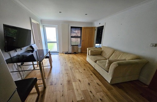 Windsor House | Windsor Luxe Living – 3BR Near Windsor Castle