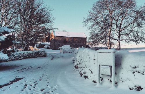 Newton Grange House | WINNOW BARN - beautiful accommodation for 8 guests with 4 en-suite bedrooms.