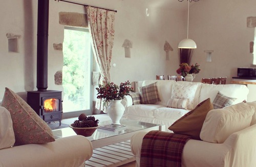Newton Grange House | WINNOW BARN - beautiful accommodation for 8 guests with 4 en-suite bedrooms.