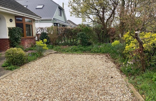 Wool Apartment | Wonderful accommodation with double bedroom en-suite shower, lounge and WiFi