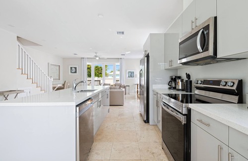 Nassau House | Wonderful townhome in Palm Cay, Nassau - 3 bedrooms available.