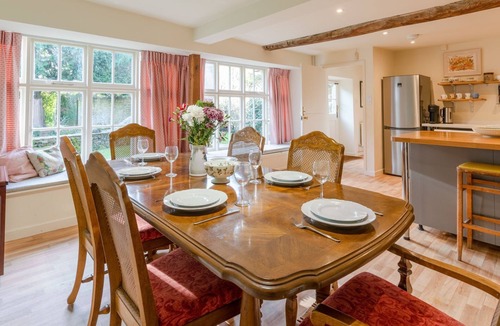 Rendcomb Cottage | Woodmancote Manor Cottage, near Cirencester - sleeps 6 guests in 3 bedrooms