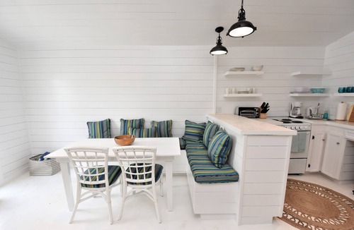 Triana Shores Apartment | Wren’s Nest Right Above Town!