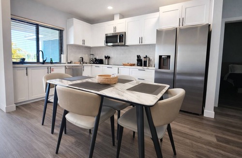 Bahamas Terrace Apartment | Xquisite Suites