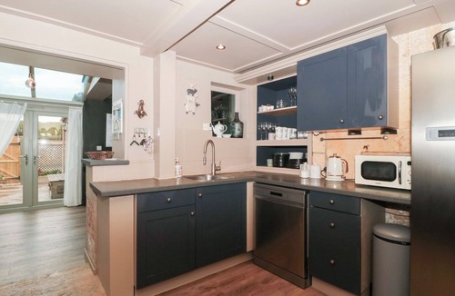 Broadway Cottage | YARN COTTAGE, pet friendly, luxury holiday cottage in Broadway