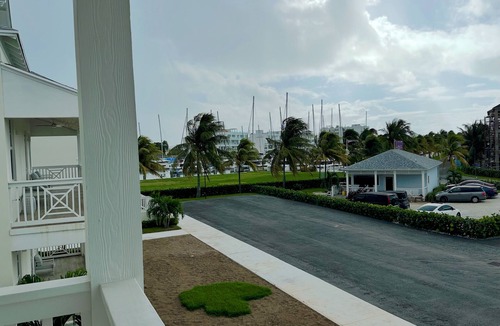 Nassau Apartment | Your Bahamian Escape Awaits: Discover Paradise in Our Perfect Island Retreat
