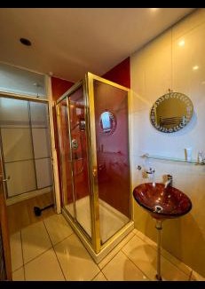 Oadby House | Zen suite