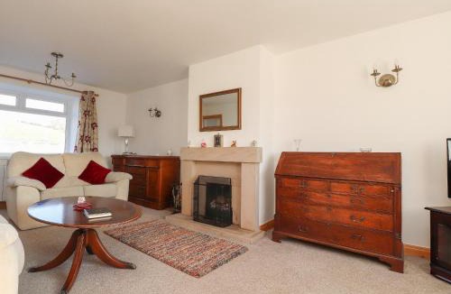 Skipton House | Zoey Cottage