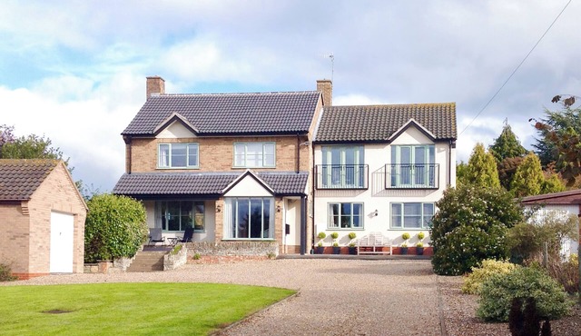 1 bedroom accommodation in Broadway