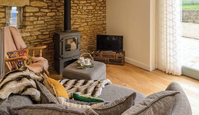 1 bedroom accommodation in Old Sodbury, near Bristol