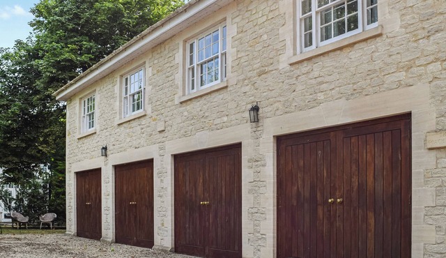 1 bedroom accommodation in Tetsworth, near Oxford
