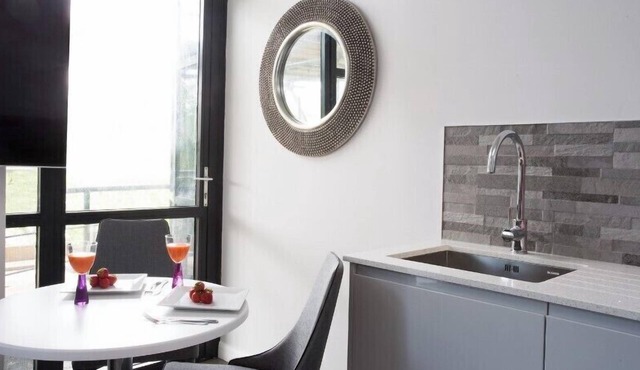 1 bedroom Apartment - Sleeps up to 2 with double bed