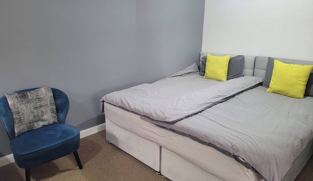 1 Bedroom - Sleeps 3 - Free Parking