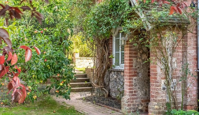 1 Church Cottages is a beautifully finished semi-detached Victorian cottage
