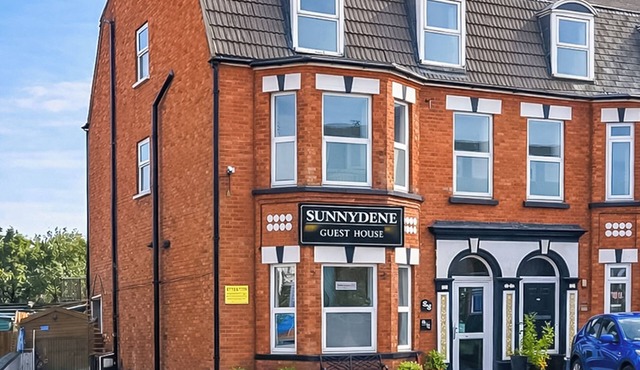 12 bedroom accommodation in Great Yarmouth