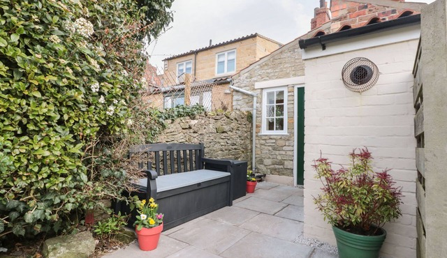 12 Castlegate