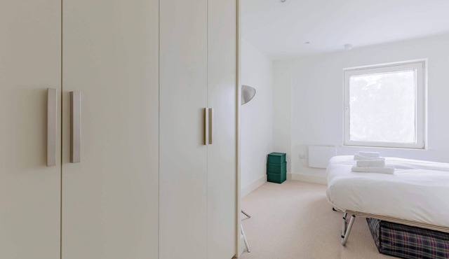 1BD Flat with Direct City Access, Finsbury Park