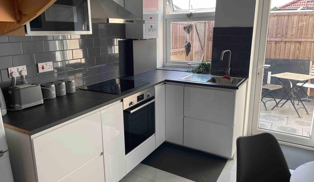 1bedhouse- London-sleeps 4- Close to Attractions