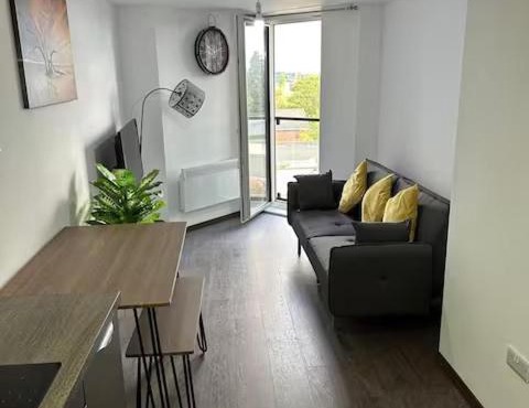 1BR Hideaway Near NEC & Resorts World - Ideal for Travelers