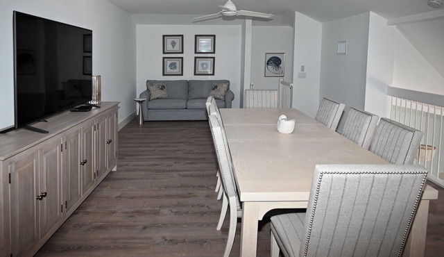 1st Class Beachfront condo!