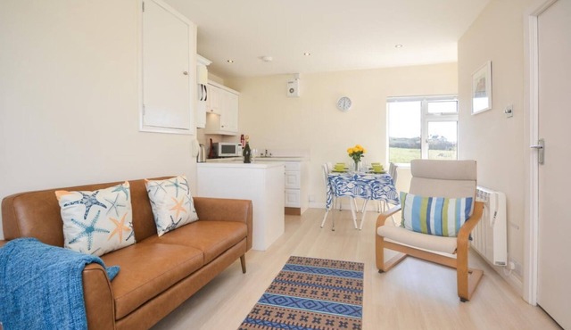 2 Bed in Padstow (oc-p00375)