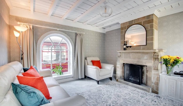 2 Bed in Whitby (oc-wa032)