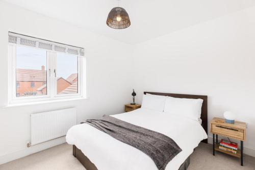 2 Bed Modern Terrace, Leamington Spa - Pass the Keys