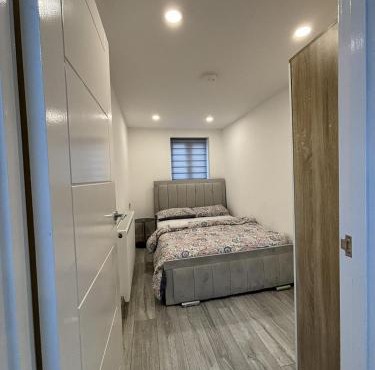 2 Bed-Sleeps 5-Free Parking-Pet Friendly