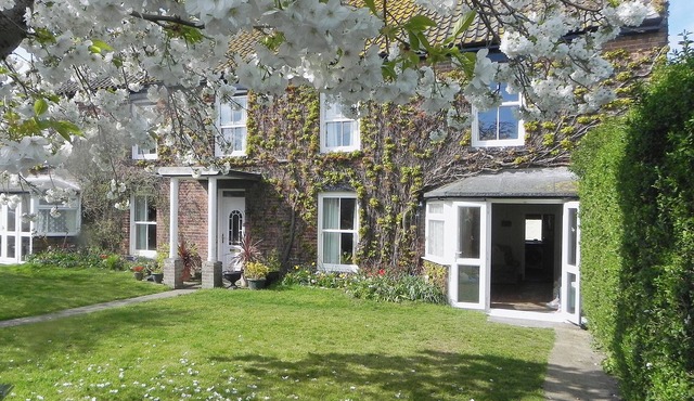 2 bedroom accommodation in Winterton-on-Sea