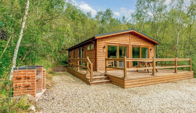 2 bedroom accommodation in Freehay, Cheadle
