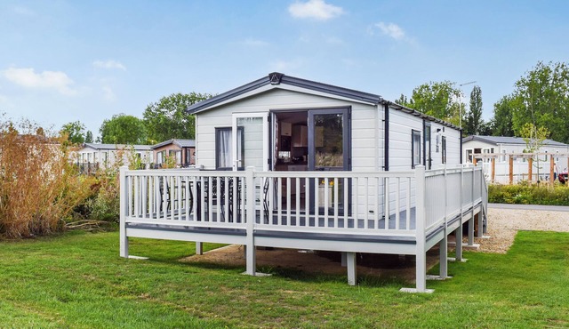 2 bedroom accommodation in Northampton