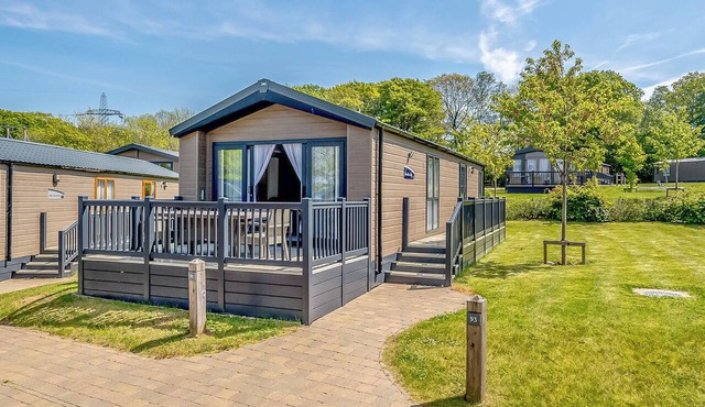 2 bedroom accommodation in Axminster