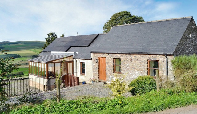 2 bedroom accommodation in Langshaw, near Galashiels
