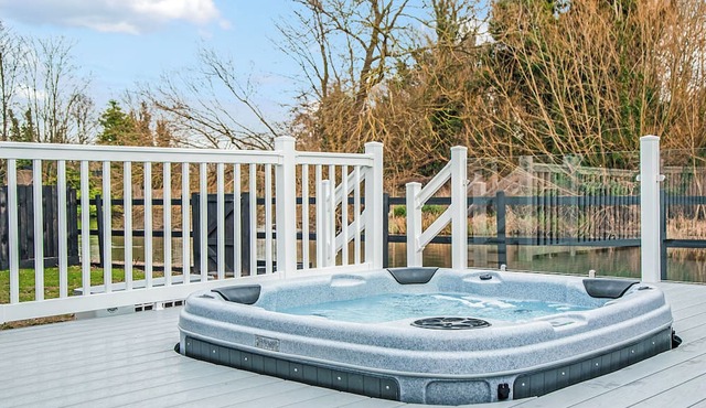 2 bedroom accommodation in Hoddesdon