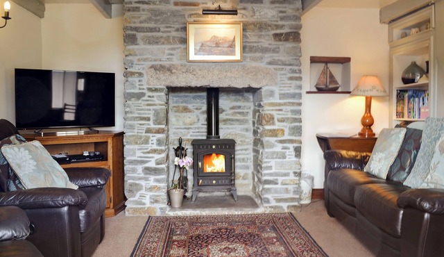 2 bedroom accommodation in Charlestown, St Austell