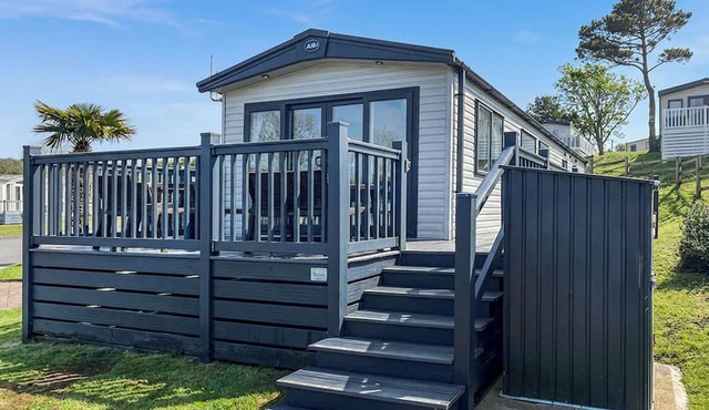 2 bedroom accommodation in Penzance